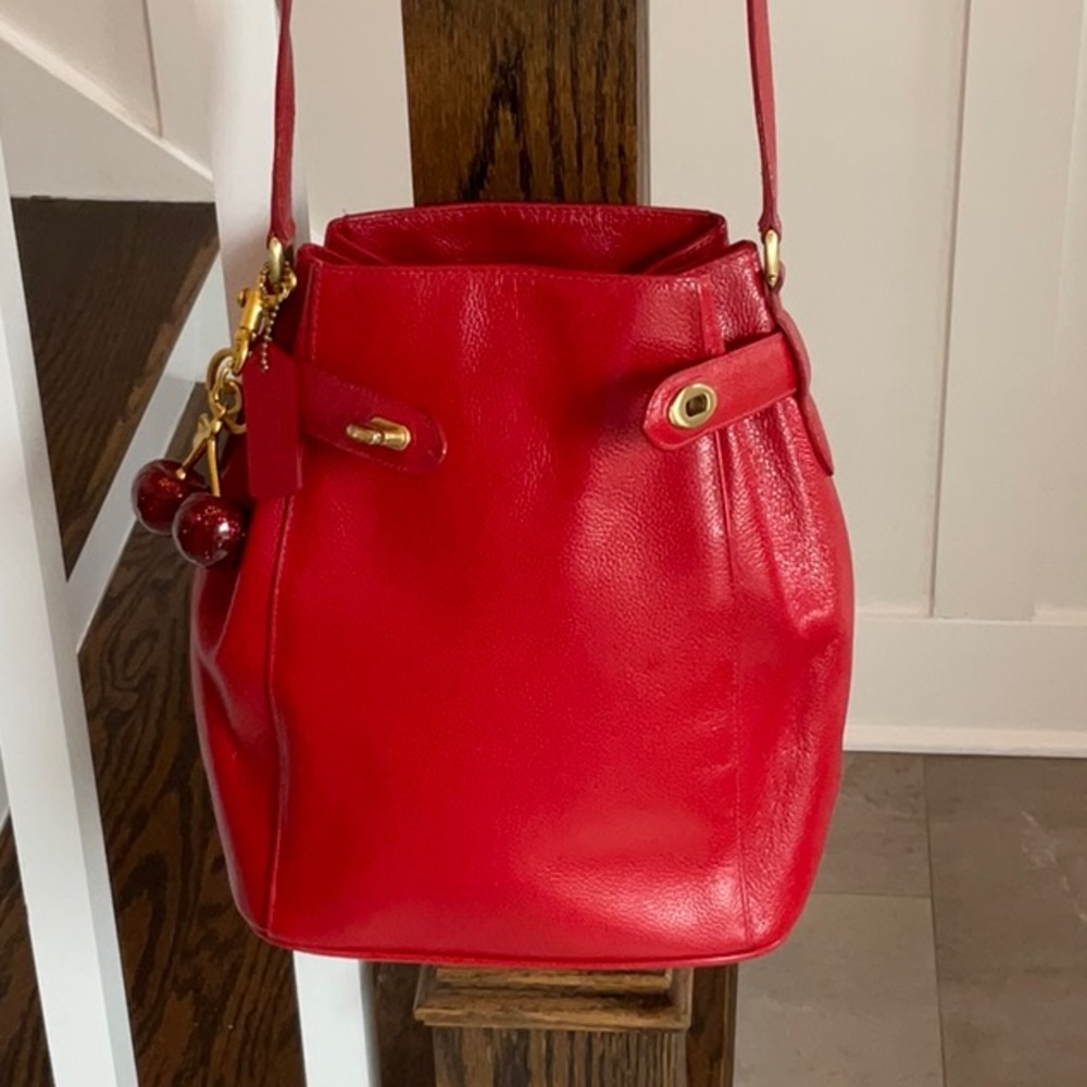 COACH Vintage Leather Madison Bucket Bag - Picture 3 of 12